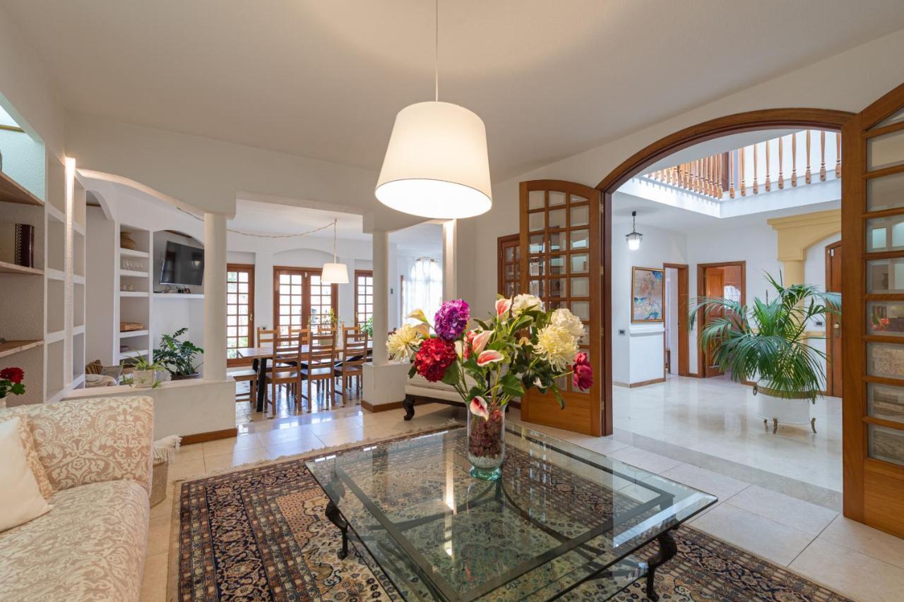 The Yellow House - Solarium - Climatized Pool Gáldar المظهر الخارجي الصورة