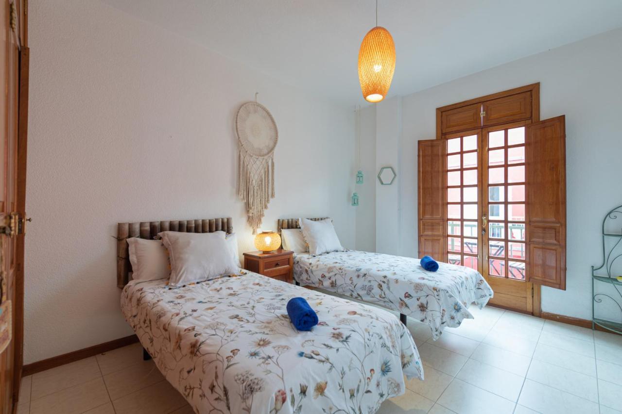 The Yellow House - Solarium - Climatized Pool Gáldar المظهر الخارجي الصورة